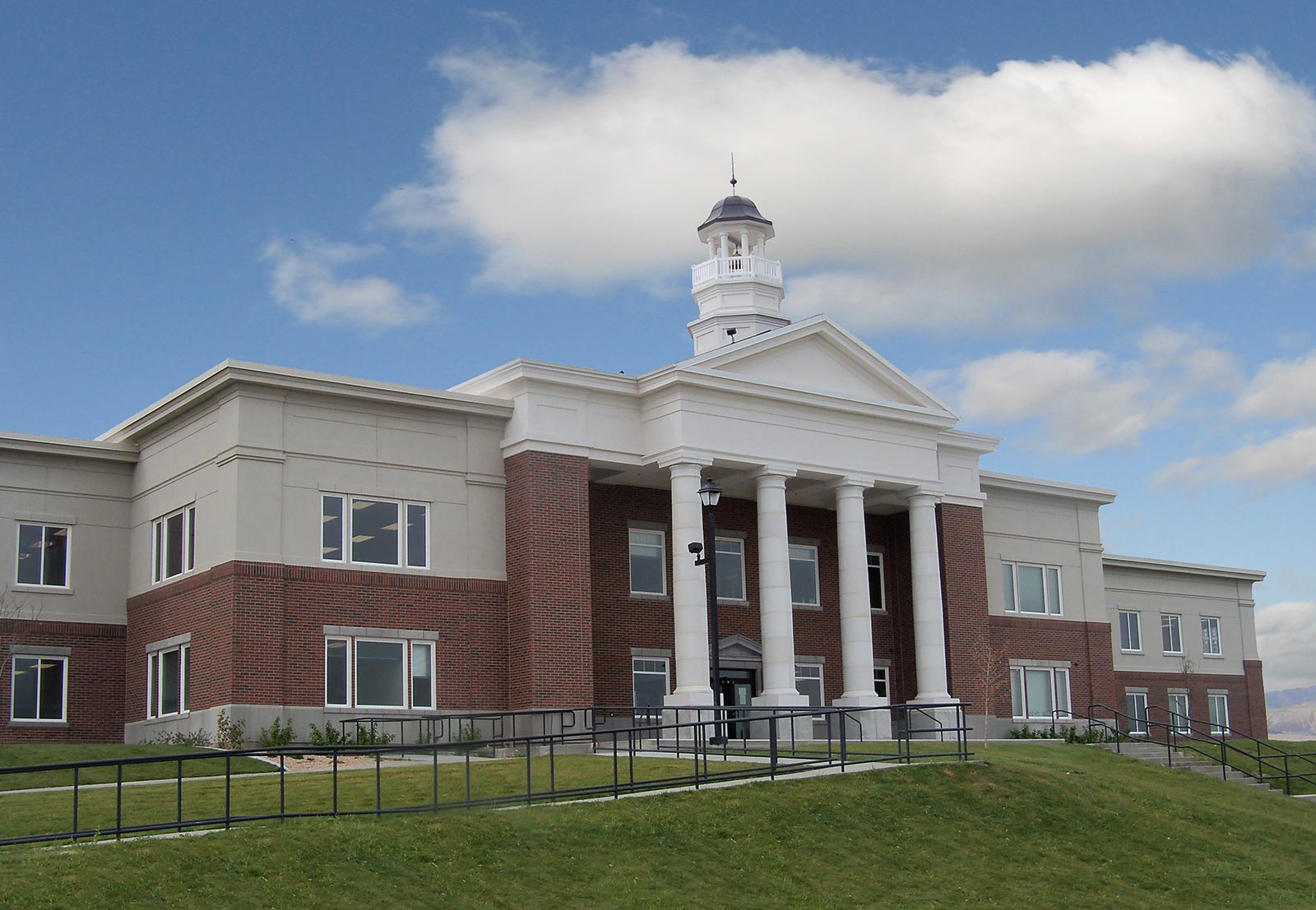 providence-hall-charter-school-jr-high-harris-architecture